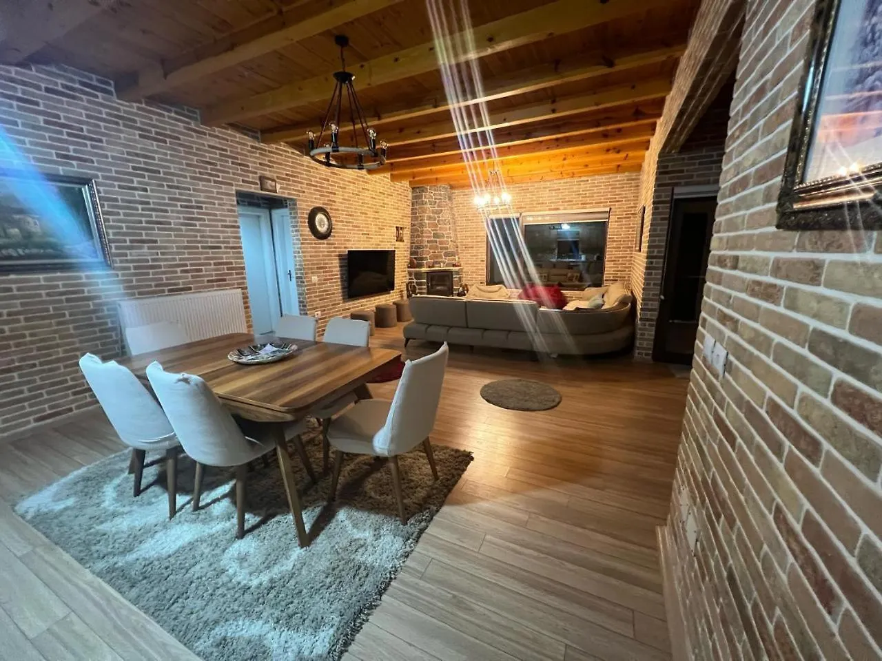 Saselisht Harmony 4 Bedroom Villa Pogradec Apartment