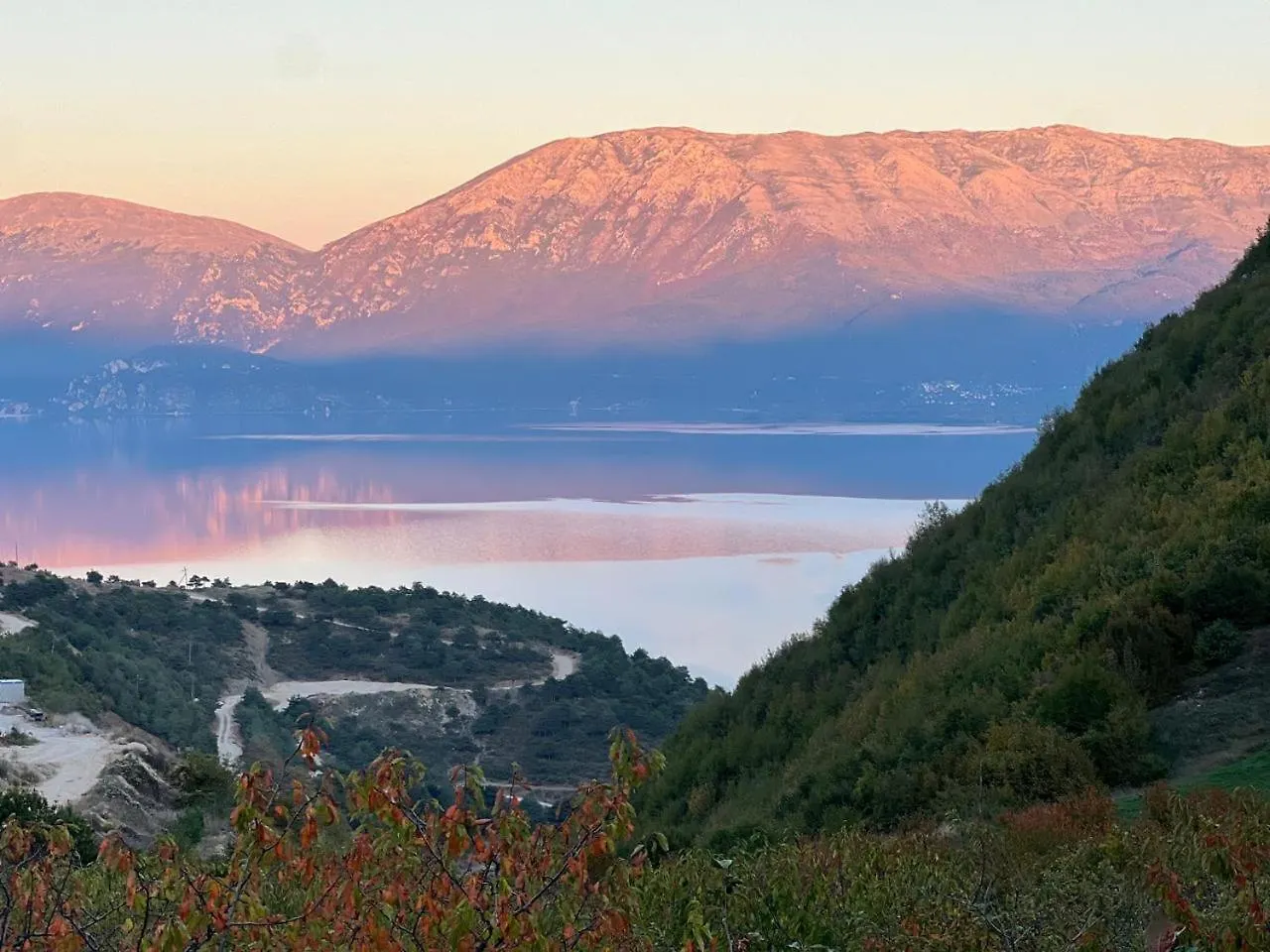 Saselisht Harmony 4 Bedroom Villa Pogradec Apartment