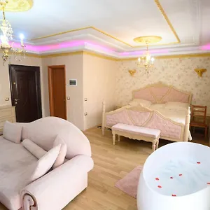  Apartment Luxurious View